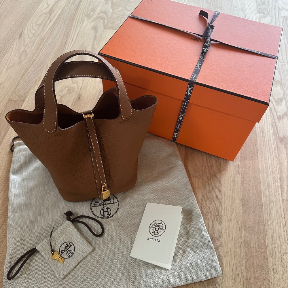 Hermès Gold Clemence Picotin Lock 22 Gold Hardware, 2024 BRAND NEW